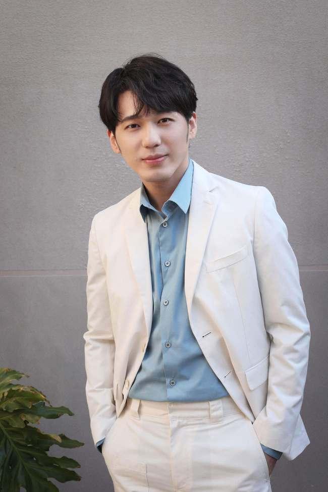 王子导演爆料成毅视频在线观看,成毅幕后花絮视频独家放送  第1张